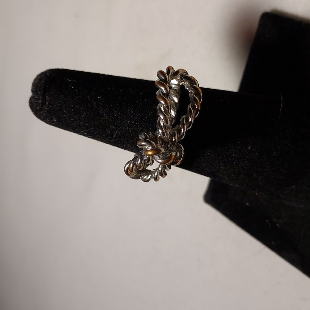 Vintage Twisted Rope Bow Ring with Bow Design